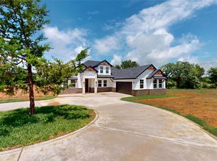 416 Linden St, Keene, TX 76059