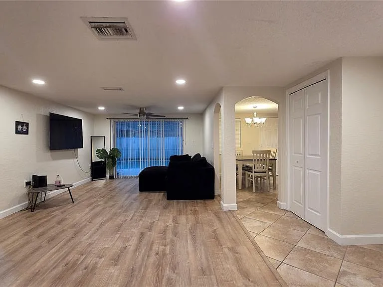 7340 Brentwood Dr — Photo 12