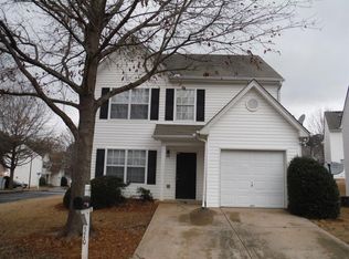 370 Spring Walk Trce, Lawrenceville, GA 30046