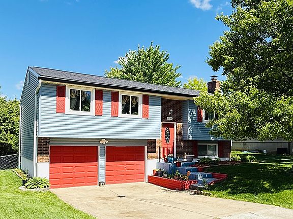 2nd image of 12082 Hazelhurst Ln