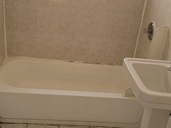 3rd image of 14638 Keystone Ave Fl 2nd