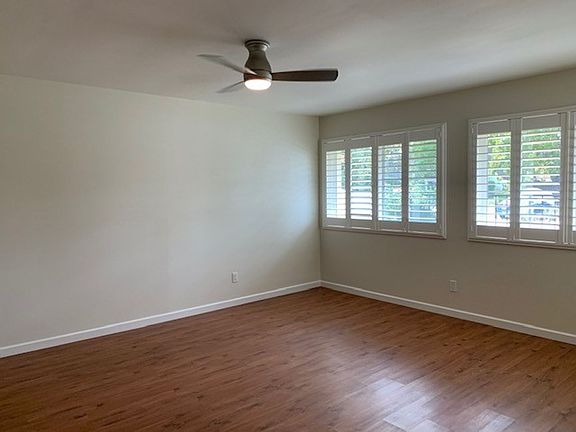 3rd image of 4102 Lake Harbor Ln