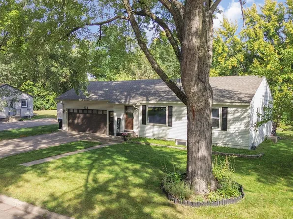 525 Western St, Anoka, MN 55303