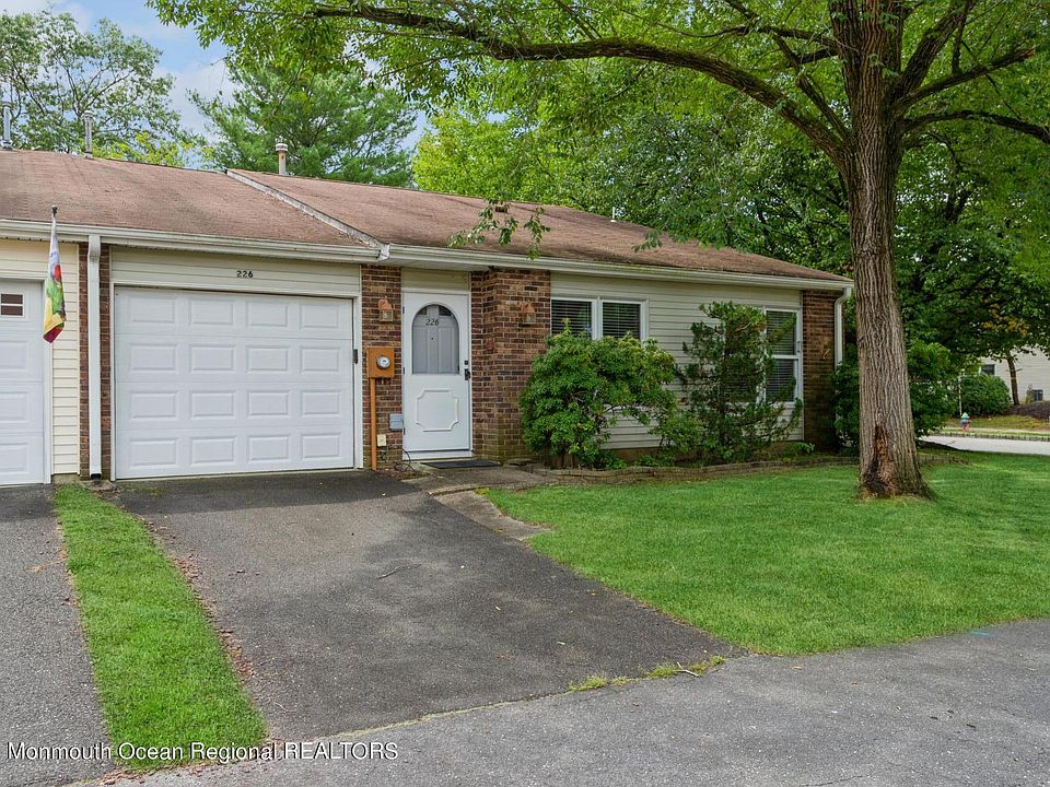 226 Cloverdale Drive, Lakewood, NJ 08701 Zillow
