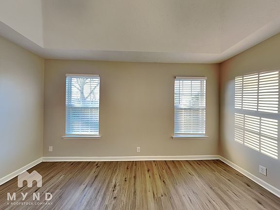 5th image of 252 Cedarview Dr