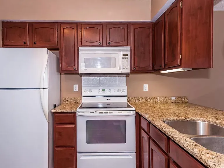 31 Elton Ridge Ct NW #31 — Photo 8