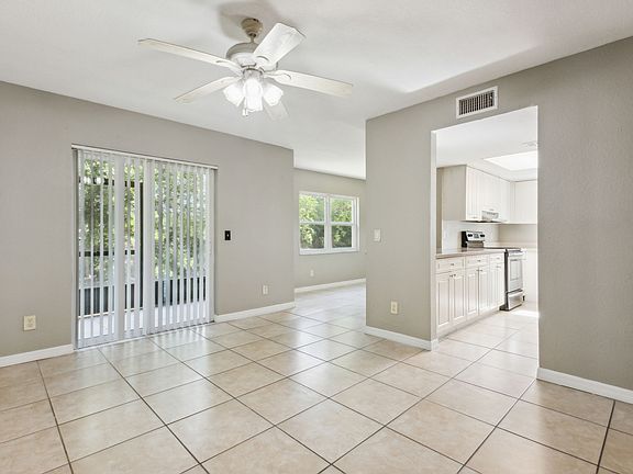 4th image of 2433 Barley Club Dr APT 6