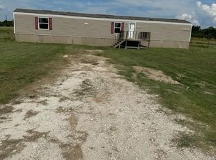 675 Fm 1696 Rd W #D, Huntsville, TX 77320