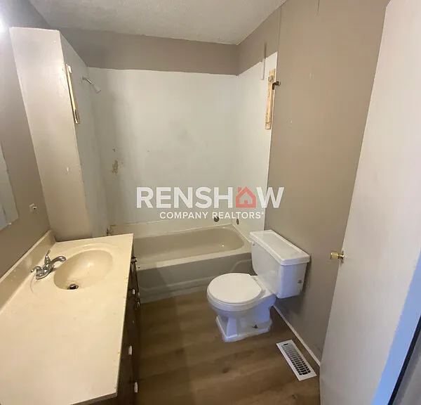 417 Elm St — Photo 2