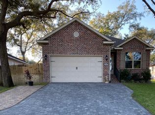 621 Ivy Ave, Niceville, FL 32578