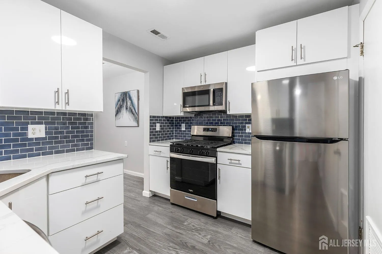 65 Aspen Ave — Photo 1