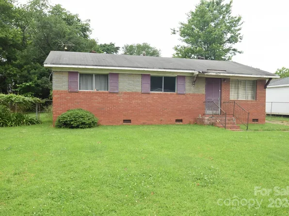 9525 Feldbank Dr, Charlotte, NC 28216