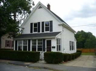 75 Phelps St, Fitchburg, MA 01420