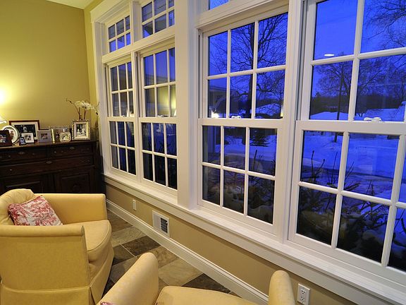 Sun porch off of living room