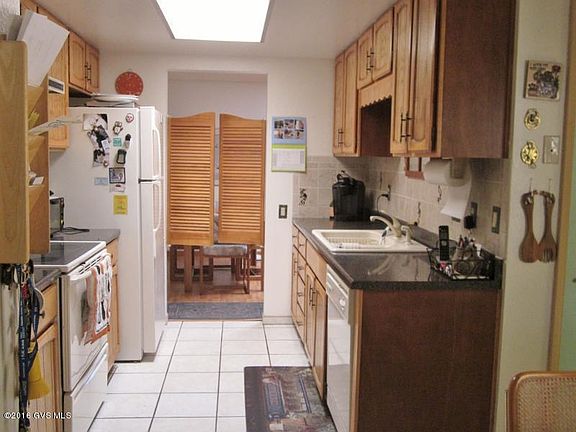 4th image of 754 W Pairaiso Pl