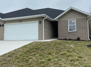 1012 N Missouri Dr, Ozark, MO 65721