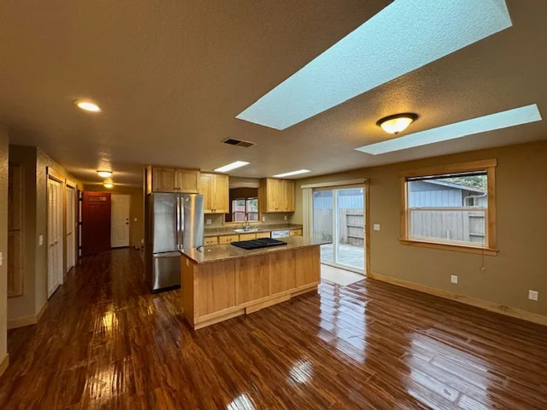 3241 Zelia Ct — Photo 4