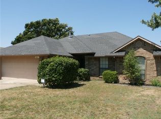 2301 Orange Dr, Midwest City, OK 73130