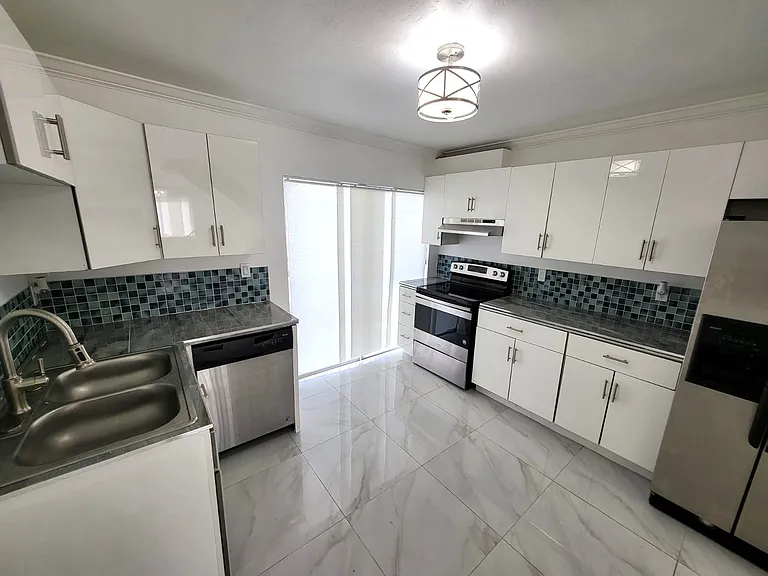 22220 SW 103rd Ave #22220 — Photo 9