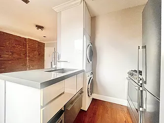 Rented by Century 21 Premier 