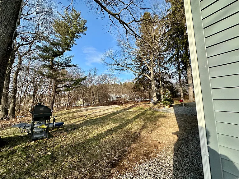14 Stanley Rd — Photo 15