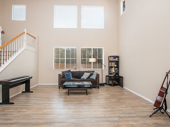 4th image of 35619 Peppermint Pl