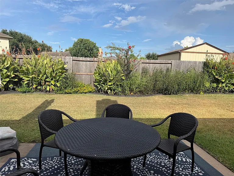 5810 Linksman Ln — Photo 26