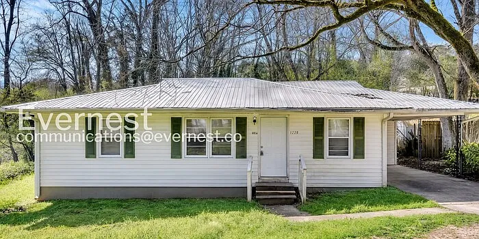 1228 Lynn Acres Dr