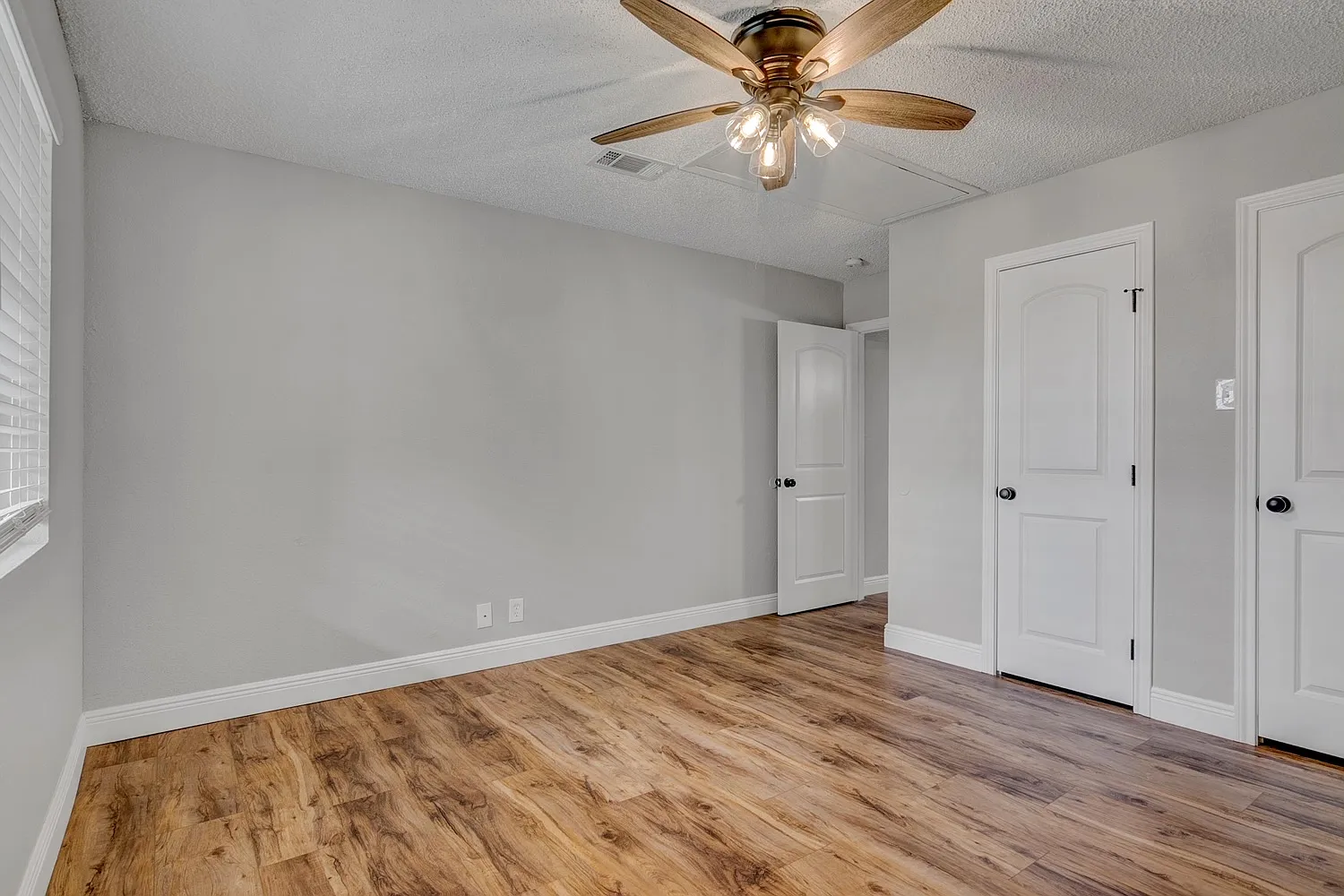 Prutzman Place - 1 — Photo 3
