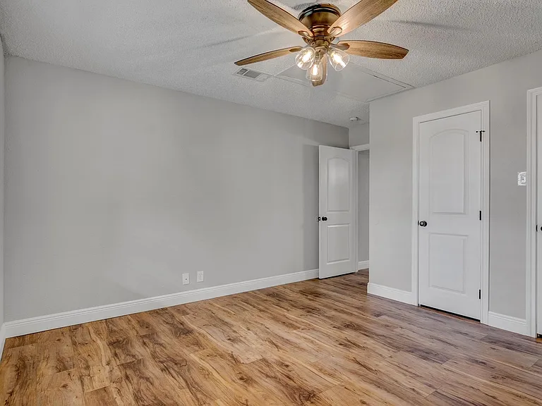 6860 Prutzman Rd #11 — Photo 3