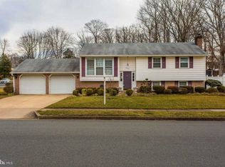 14952 Greymont Dr, Centreville, VA 20120