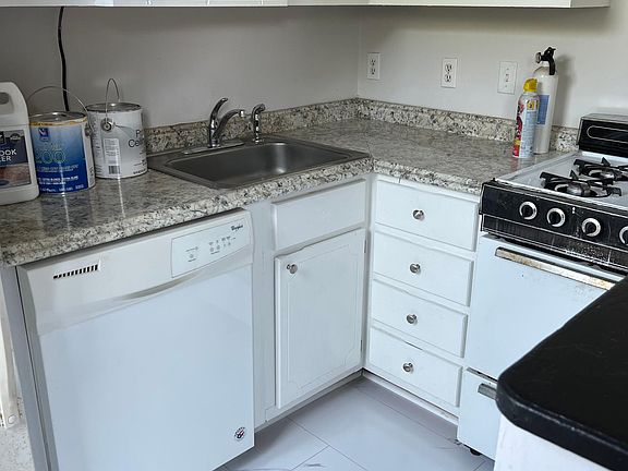 2nd image of 2526 W Main St APT 2