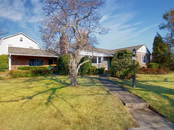 27 Merillon Avenue, Garden City, NY 11530