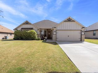 209 Bayless Ave, Godley, TX 76044