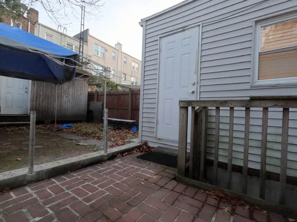 20-45 31st Street image 37 of 40