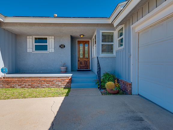 2nd image of 6522 Del Cerro Blvd