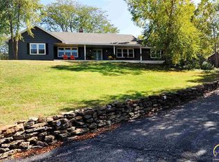 3820 SW Chelmsford Rd, Topeka, KS 66610