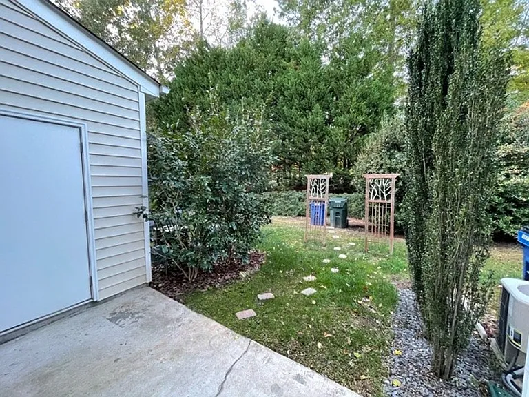 8835 Camden Park Dr — Photo 19