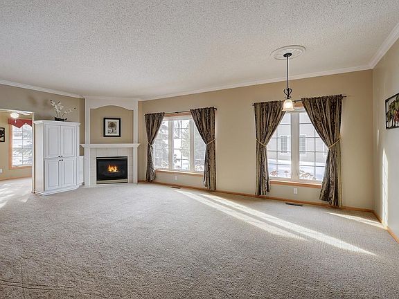 2nd image of 20458 Cypress Dr
