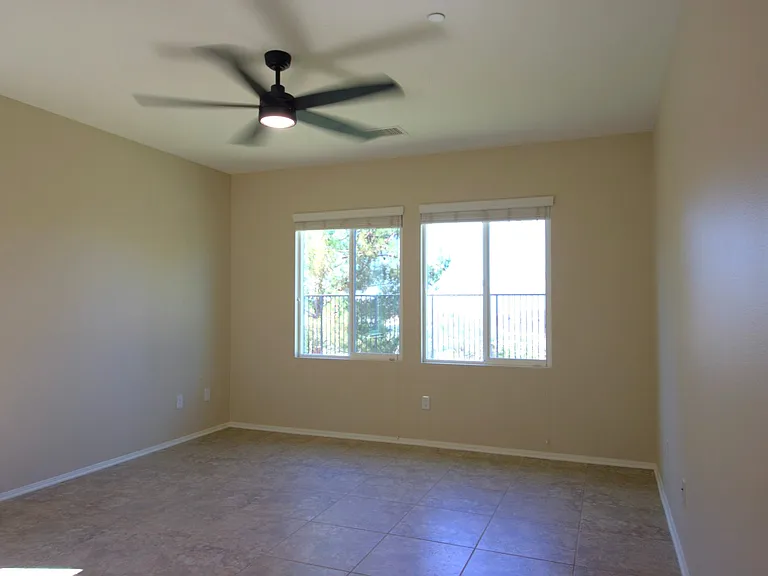 19122 Graham Ln — Photo 43