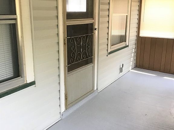 3rd image of 2903 E 121st St