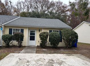1557 Blaze Ln, Charleston, SC 29412