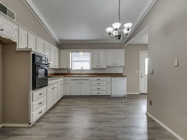 1432 SW 61st Ter — Photo 13