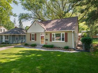 405 Madison Ave S, Hopkins, MN 55343