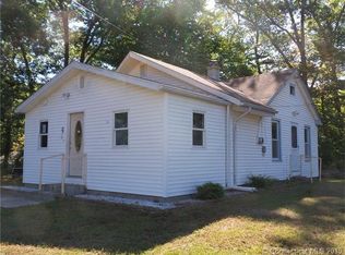 2 Oak Hill Rd, Rocky Hill, CT 06067