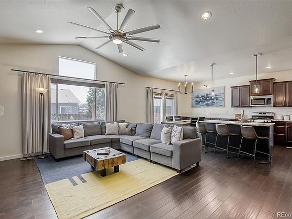 3rd image of 904 Pioneer Drive