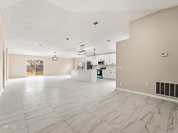 4th image of 3005 SUNSET RIDGE Drive