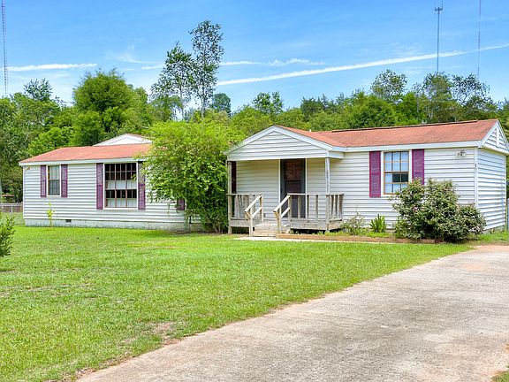 3rd image of 168 River Bend Dr