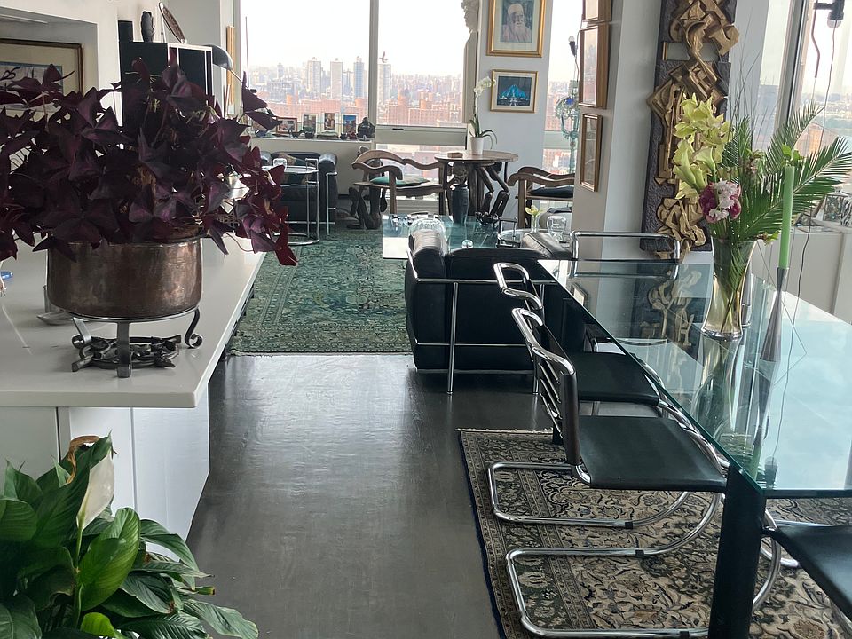 LR NYC