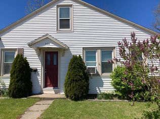 408 Upton Dr, Saint Joseph, MI 49085
